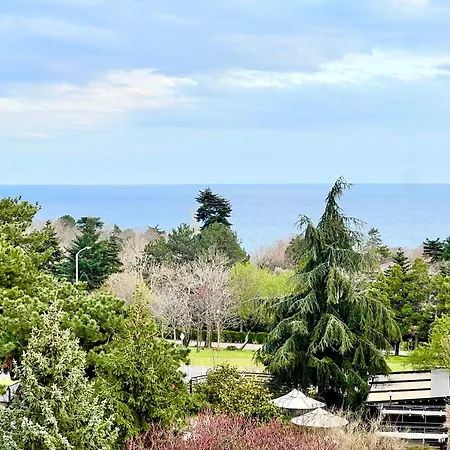 Calma Chayka Seafront Apartament Warna